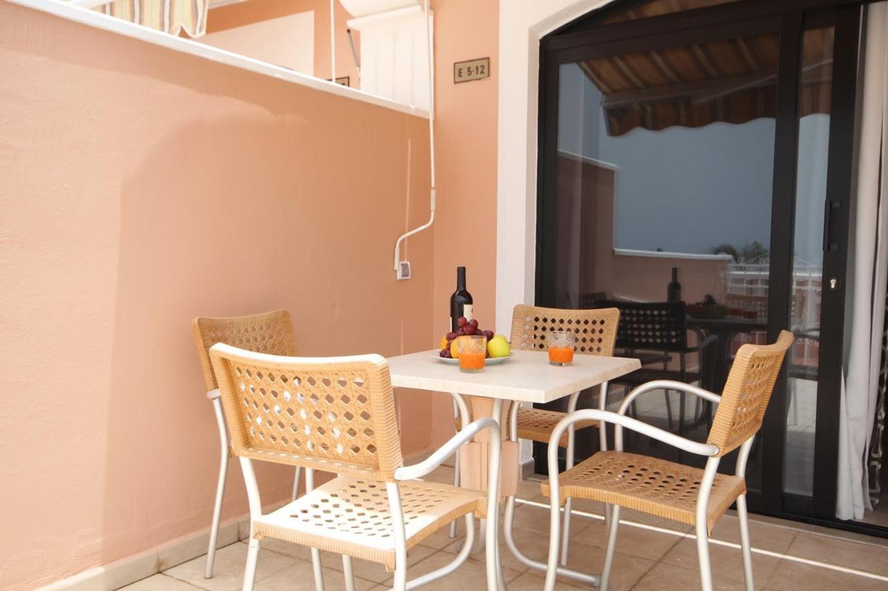 Apartment With Terrace On The Seafront In Playa Fanabe Costa Adeje  Eksteriør billede