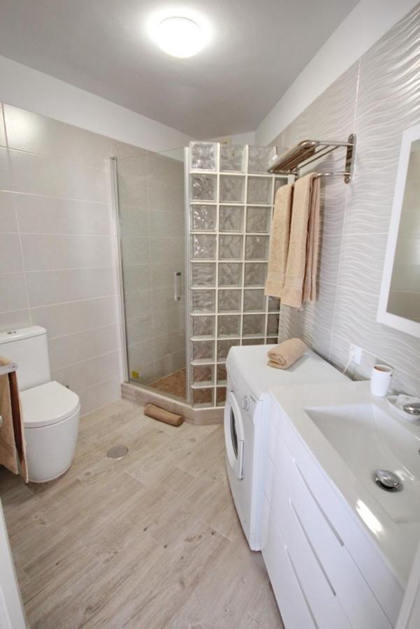 Apartment With Terrace On The Seafront In Playa Fanabe Costa Adeje  Eksteriør billede